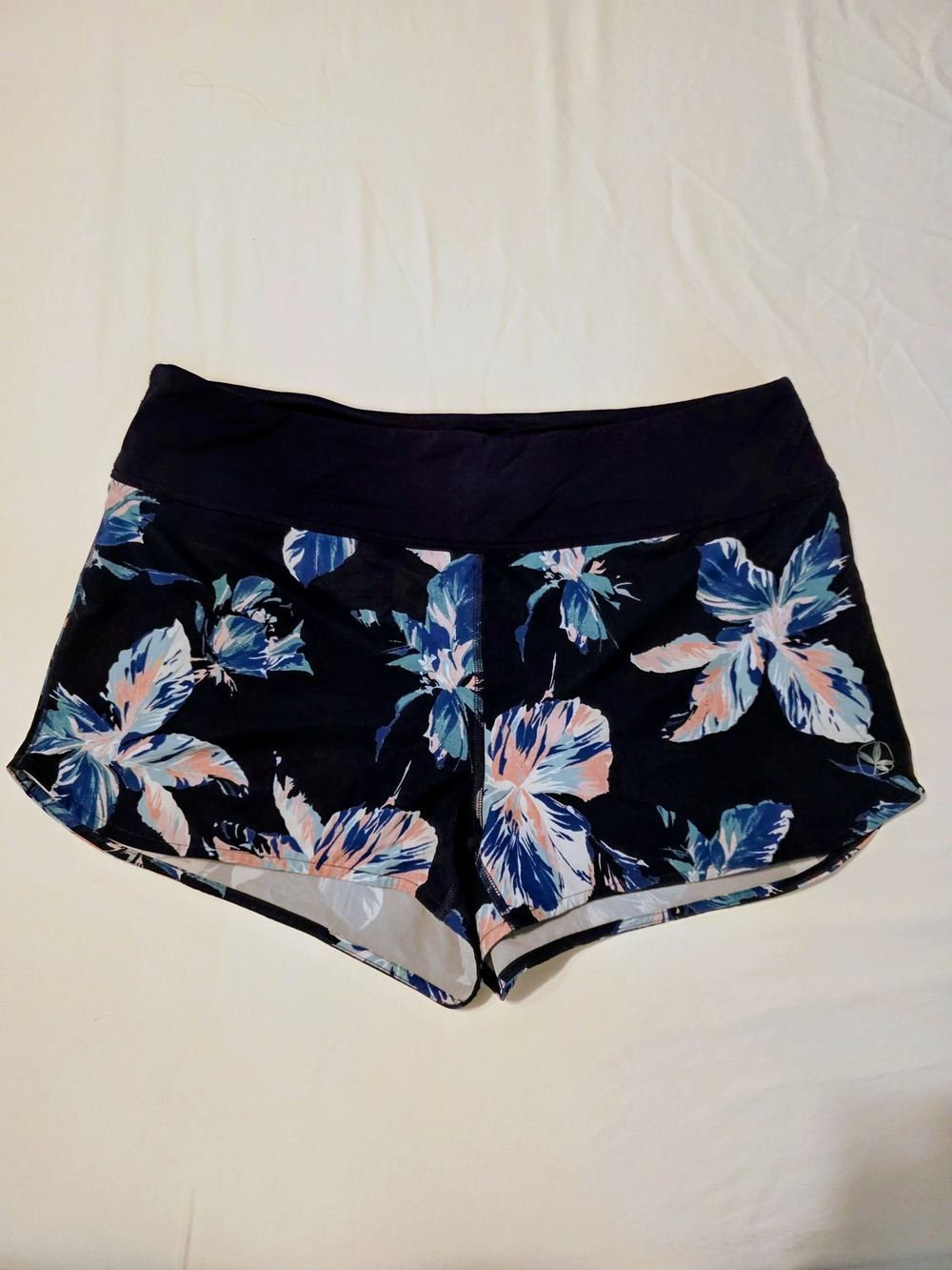 Carve Designs Floral Swim Shorts Size XL